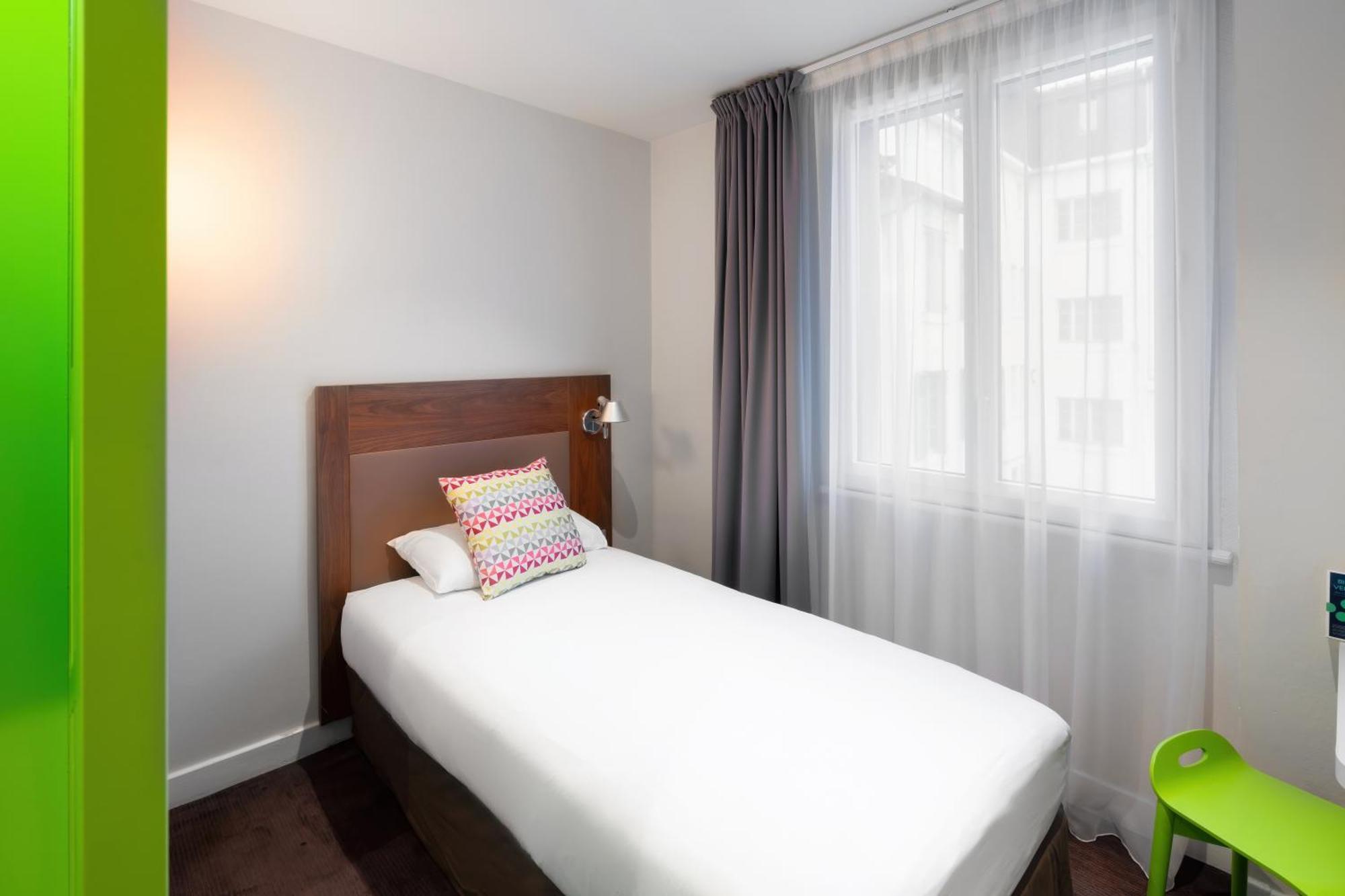 Standard Single Room,1520589058:JPEG
